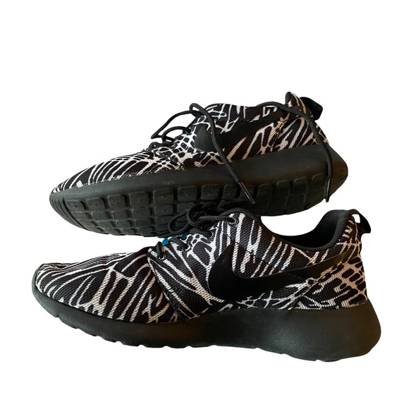 NIKE ROSHE RUN - Picture 4 of 7